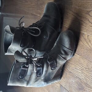 Sorel Joan of Arc Wedge Greyish Brown Boots